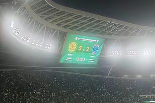 萨卡社媒晒照庆祝尼日利亚进入非洲杯决赛：非洲雄鹰！